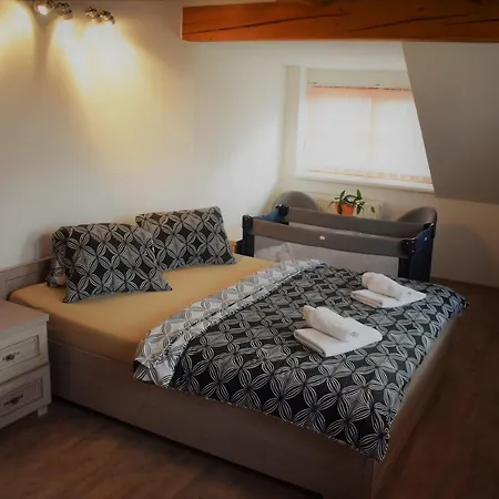 Roubenka 3*