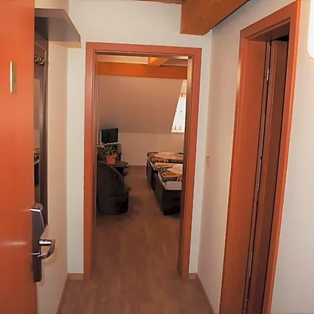 Roubenka 3*