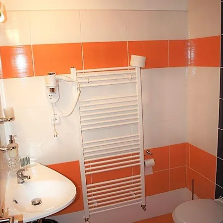 Roubenka 3* Tyniste nad Orlici