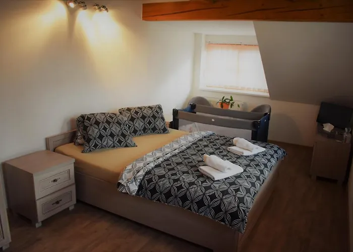 Roubenka 3*